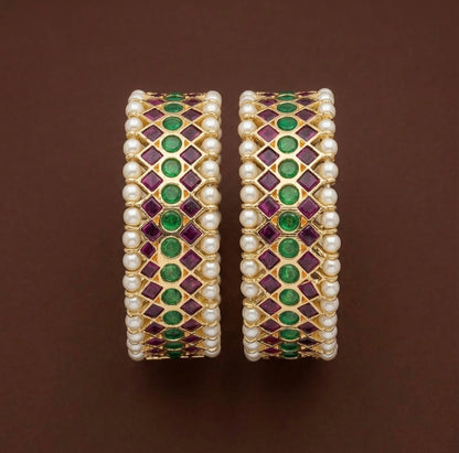 Gold tone precious kemp-green pearl screw bangles(2.4) dj-53375