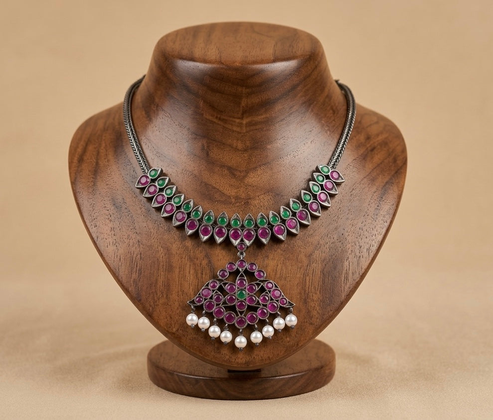 Black finish precious kemp-green pearl necklace Dj-52506