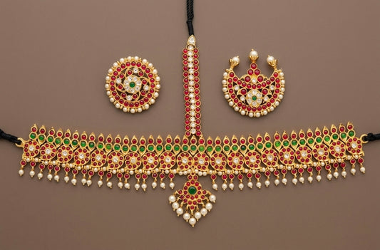 Gold tone kemp-green-white pearl beaded mango tikka dj-53644