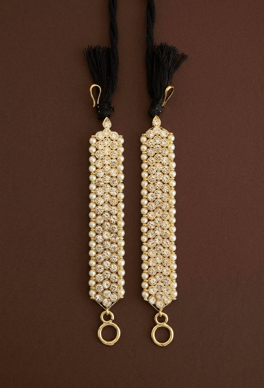 Gold tone AD white stone pearl ear side chain dj-53383
