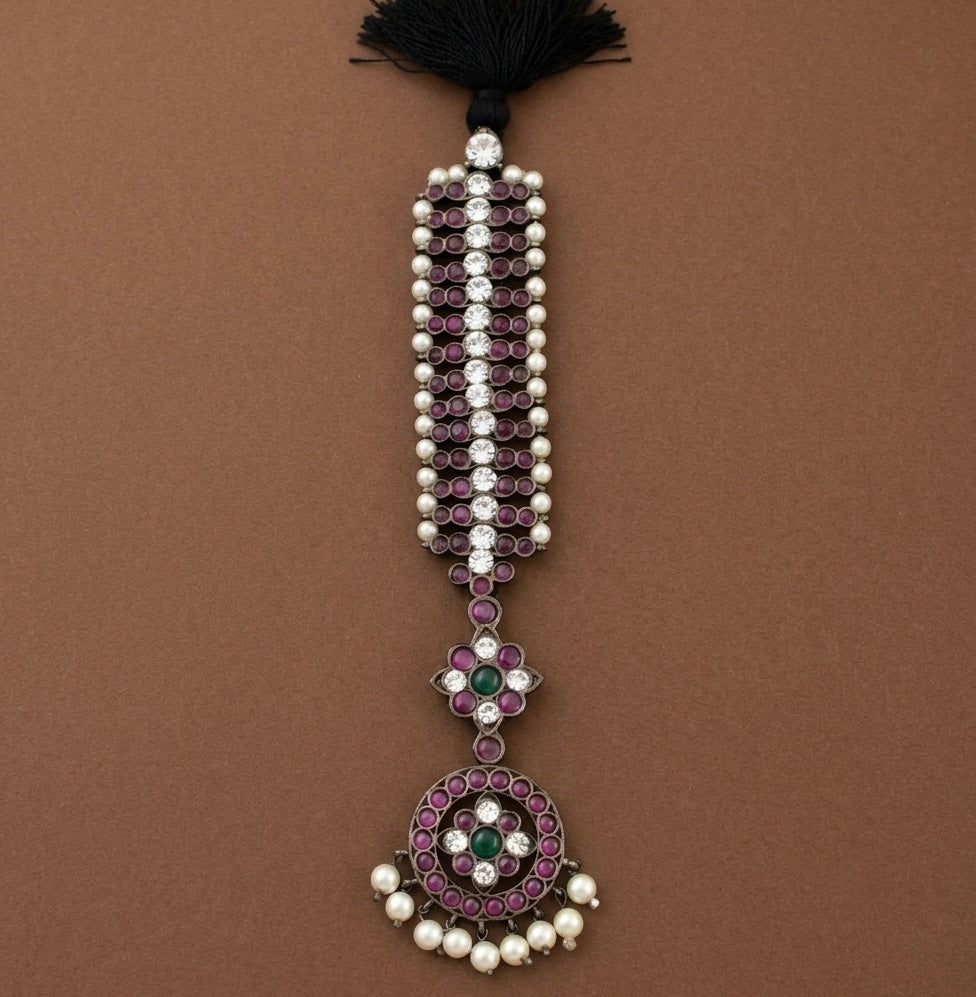 Black finish precious kemp-green-white pearl tikka dj-50766