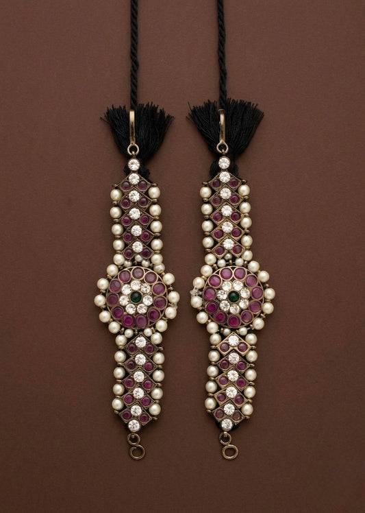 Black finish precious kemp-green-white pearl ear side chain Dj-53393