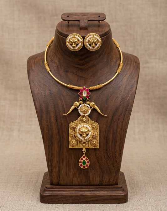 Antique gold tone Kundan jadau lion head pendant hasli necklace set dj-53852