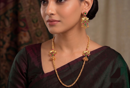 Gold tone ruby-emerald mugappu set dj-03234
