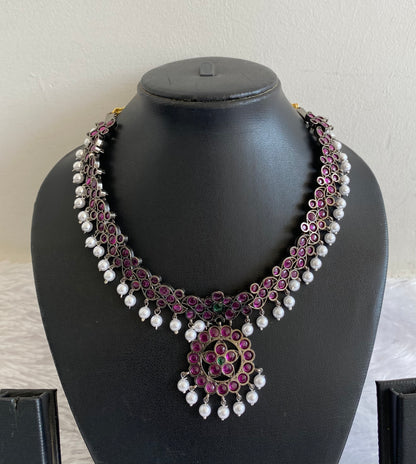 Black finish precious kemp-green pearl flower necklace dj-50760