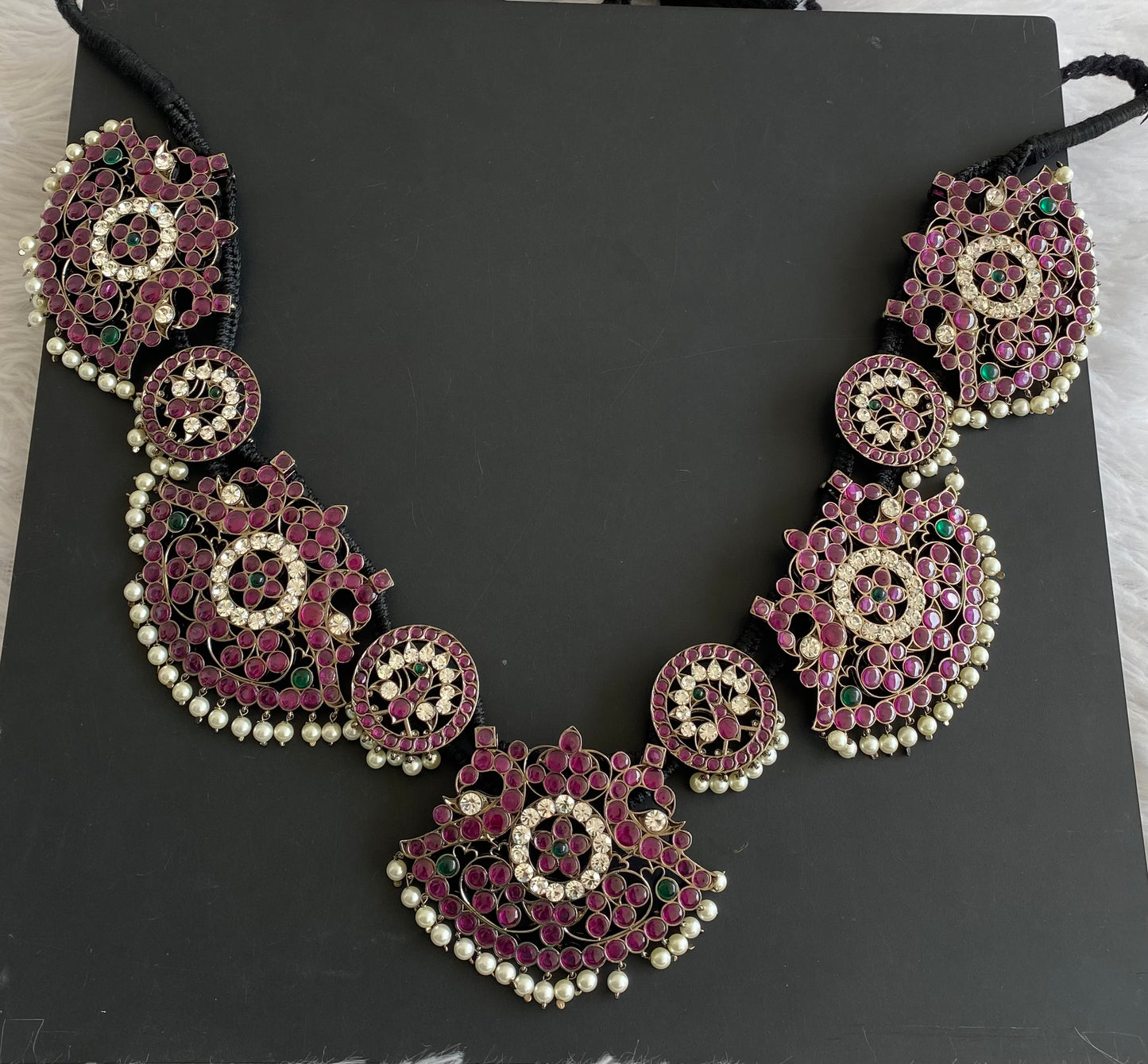 Black finish precious kemp-green-white pearl peacock waist band(big) dj-50775