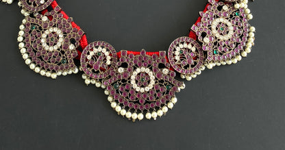 Black finish precious kemp-green-white pearl peacock flower waist band dj-50633