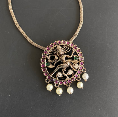 Black finish precious kemp-green-white natarajar pearl necklace dj-50981