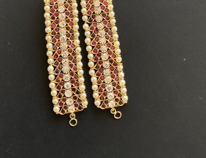 Gold tone precious kemp-white stone pearl ear side chain dj-50996