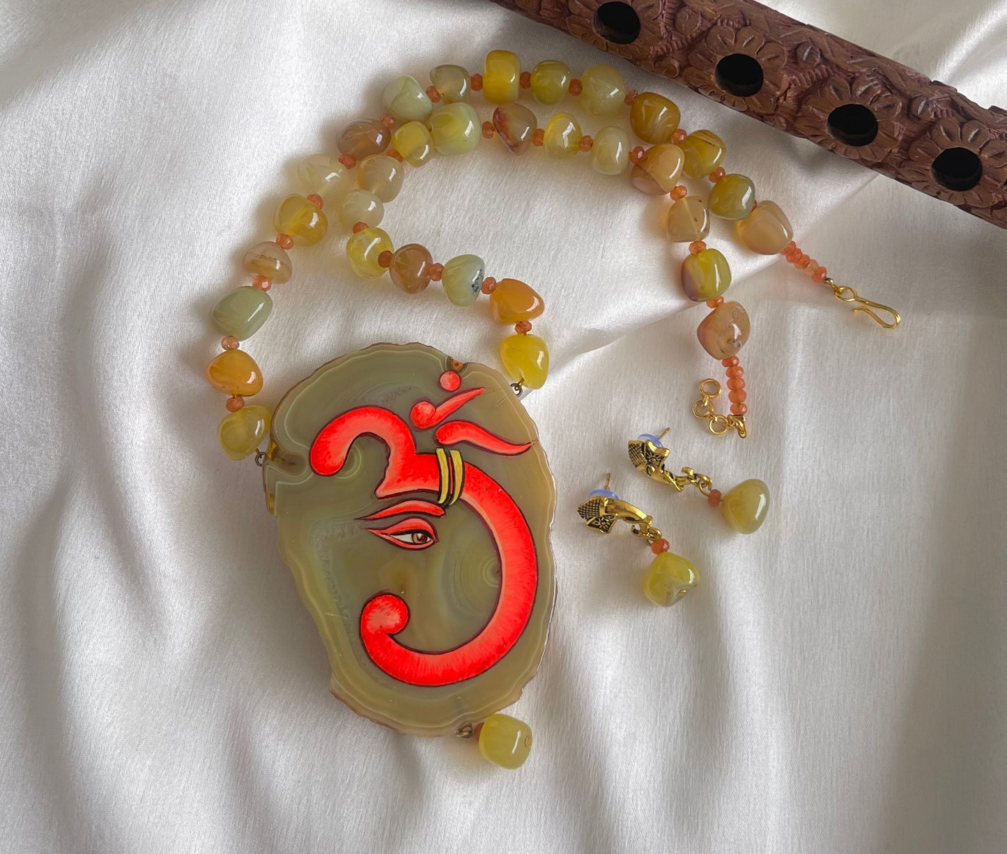 Antique Yellow-Orange Onyx beaded “Om” Hand painted agate pendant necklace set dj-42557