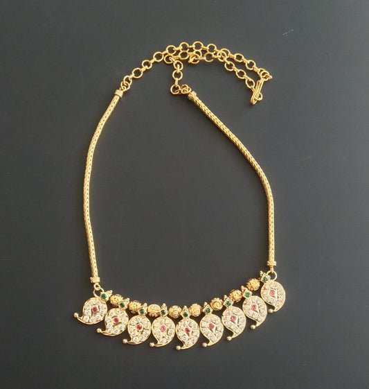Gold tone pink green mango short necklace dj-46103