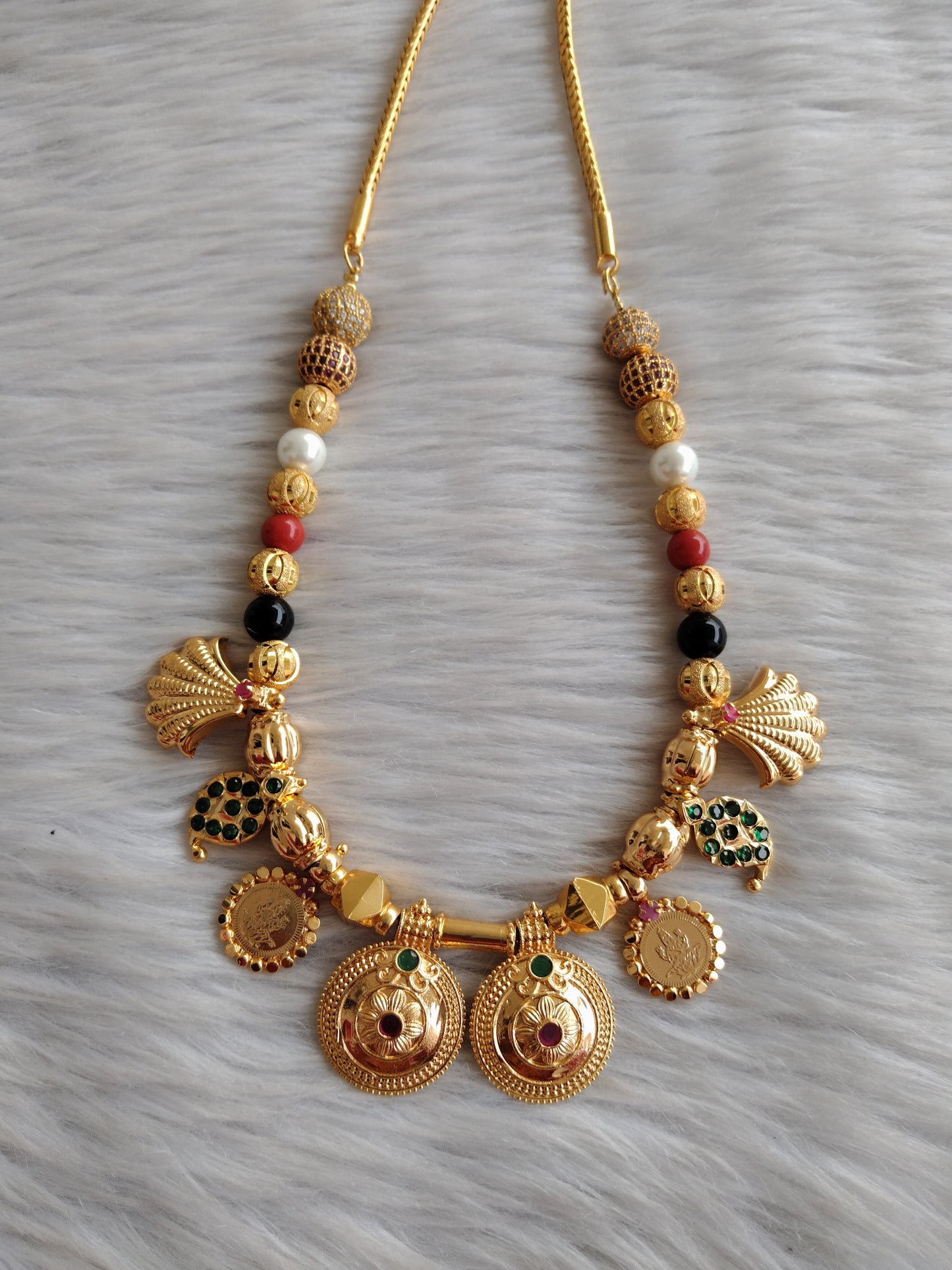 Gold tone bottu mangalyam with 30 inches chain dj-49002