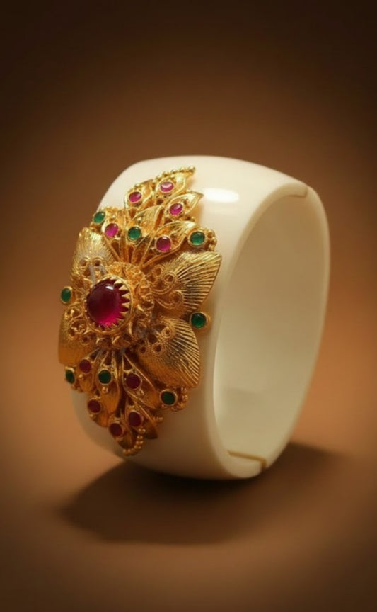 Gold Tone Kemp-emerald Flower Kada DJ26295