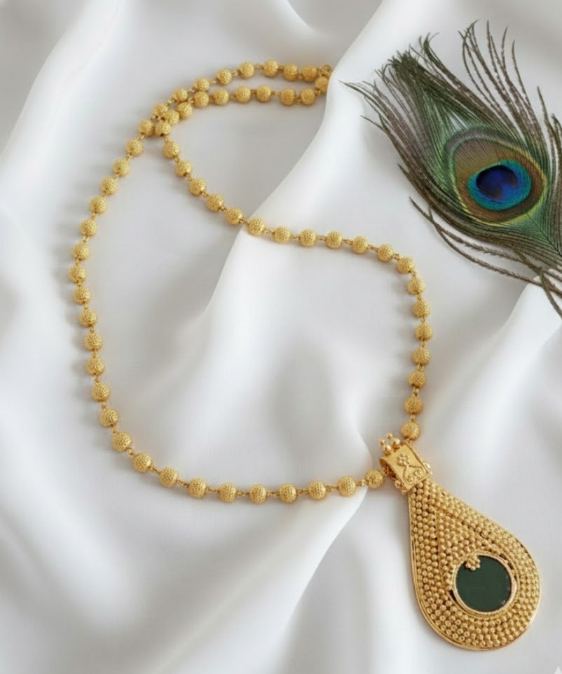Gold Tone Kerala Style Green Pendant With Chain DJ33104