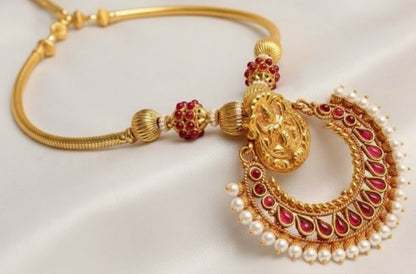 Gold tone Kemp Pearl Lakshmi Bali Hasli Necklace - DJ16911