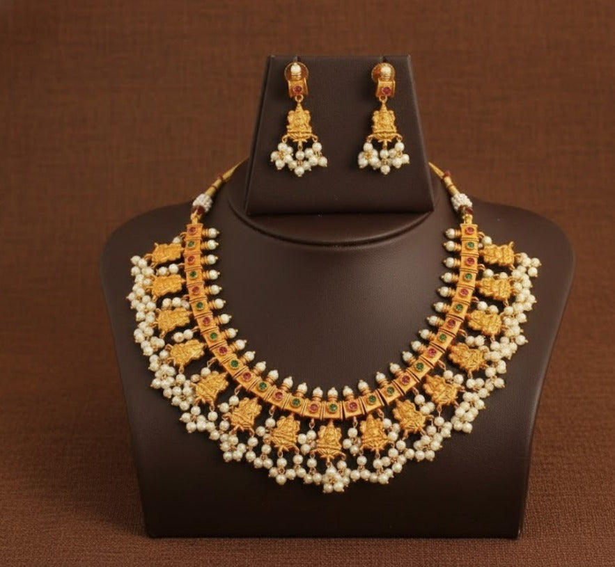 Matte Finish Ruby-green Lakshmi Gutta Pusalu Necklace Set DJ18571
