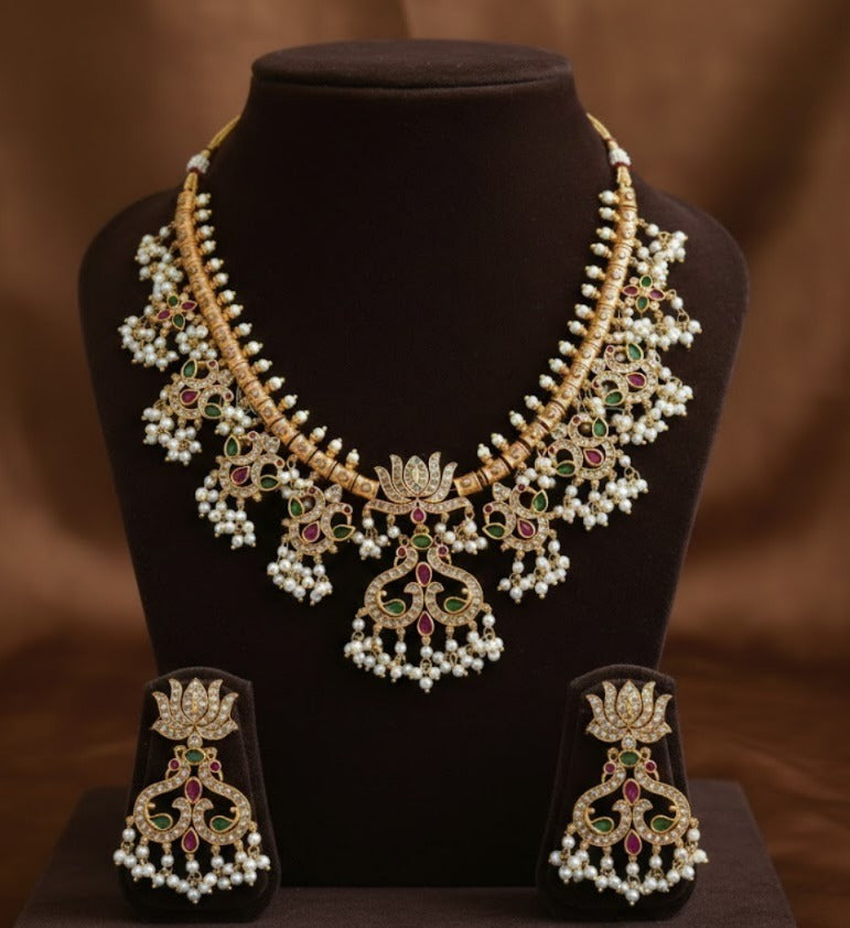 Matte finish ruby-emerald-white Lotus Gutta Pusalu necklace set dj-35762