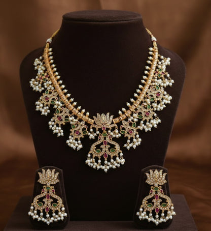 Matte finish ruby-emerald-white Lotus Gutta Pusalu necklace set dj-35762