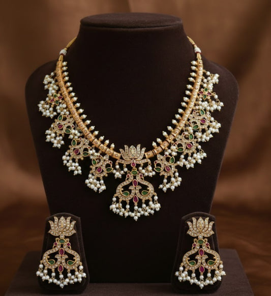 Matte finish ruby-emerald-white Lotus Gutta Pusalu necklace set dj-35762