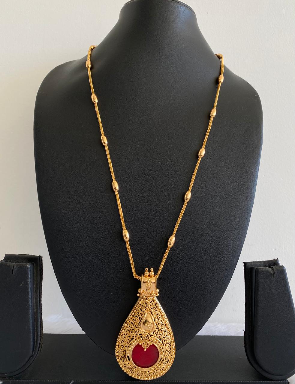 Gold Tone Kerala style Red Pendant with Chain Dj33949