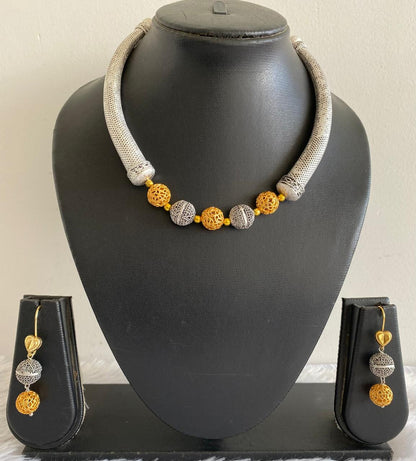 Dual Tone oxidized silver beaded kante necklace set-dj07153