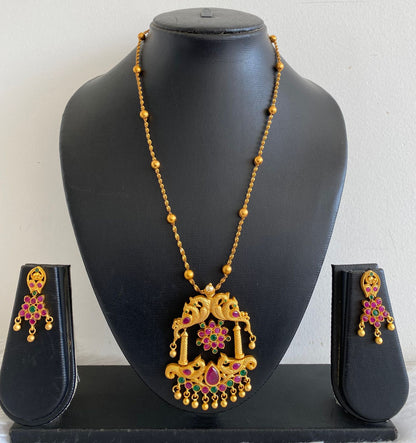 Unique Matte Finish Ruby-emerald Peacock Necklace Set-dj07701