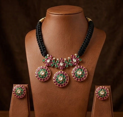 Matte Finish Real Kemp-green Gold Replica Black Silk Thread Necklace Set DJ32339