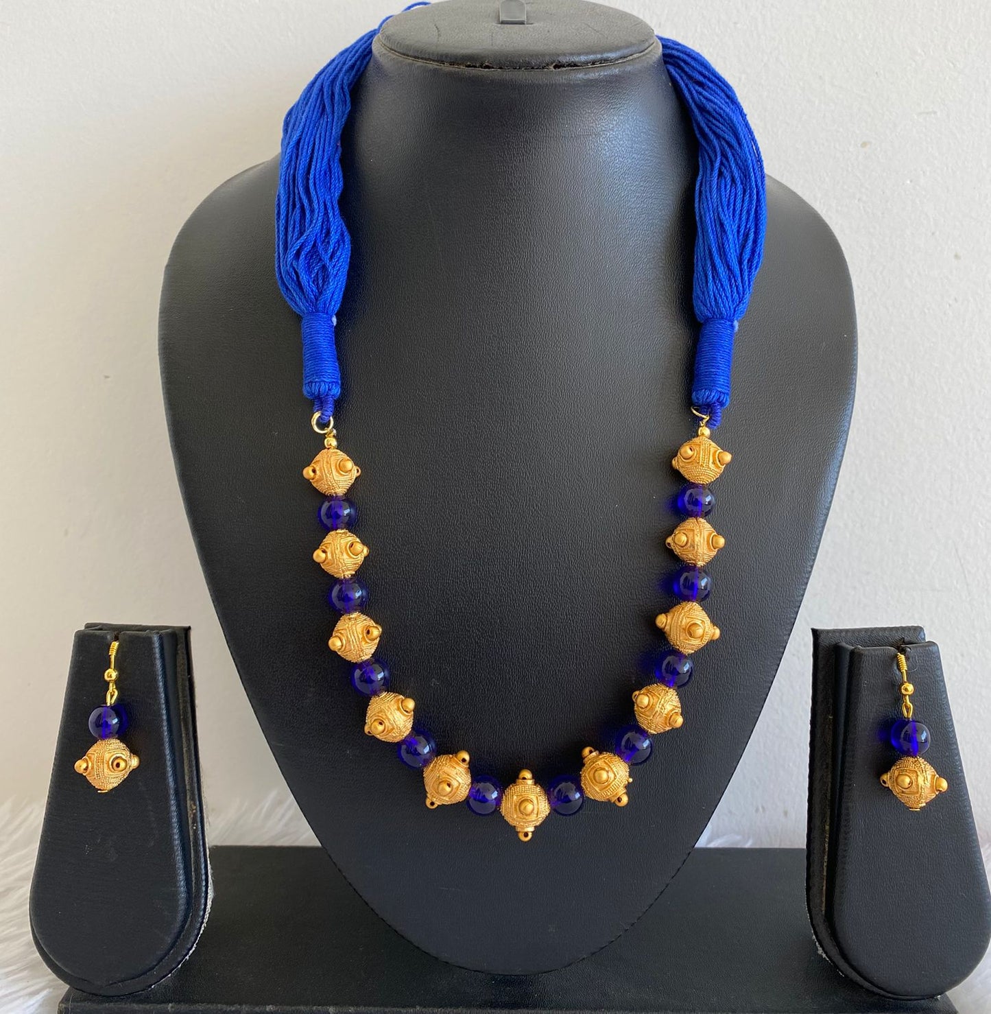Matte Finish Handmade Blue Designer Beads Necklace Set-dj07591