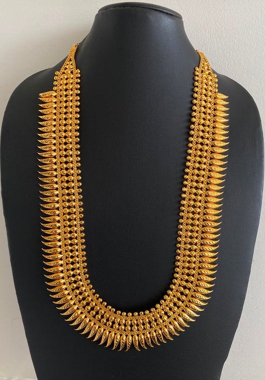 Gold tone pulinagam Kerala style haar dj-37214