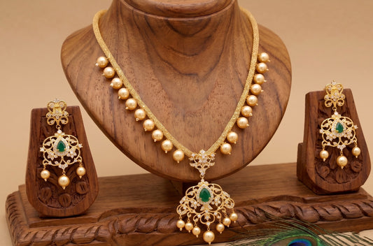 Gold tone cz-green-white pearl necklace set dj-01667