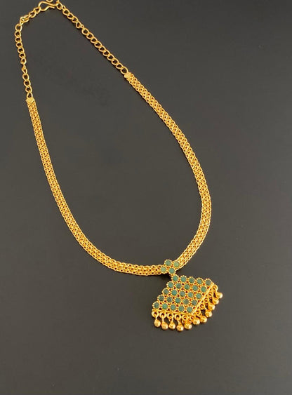 Gold tone green pathakkam necklace dj-43058