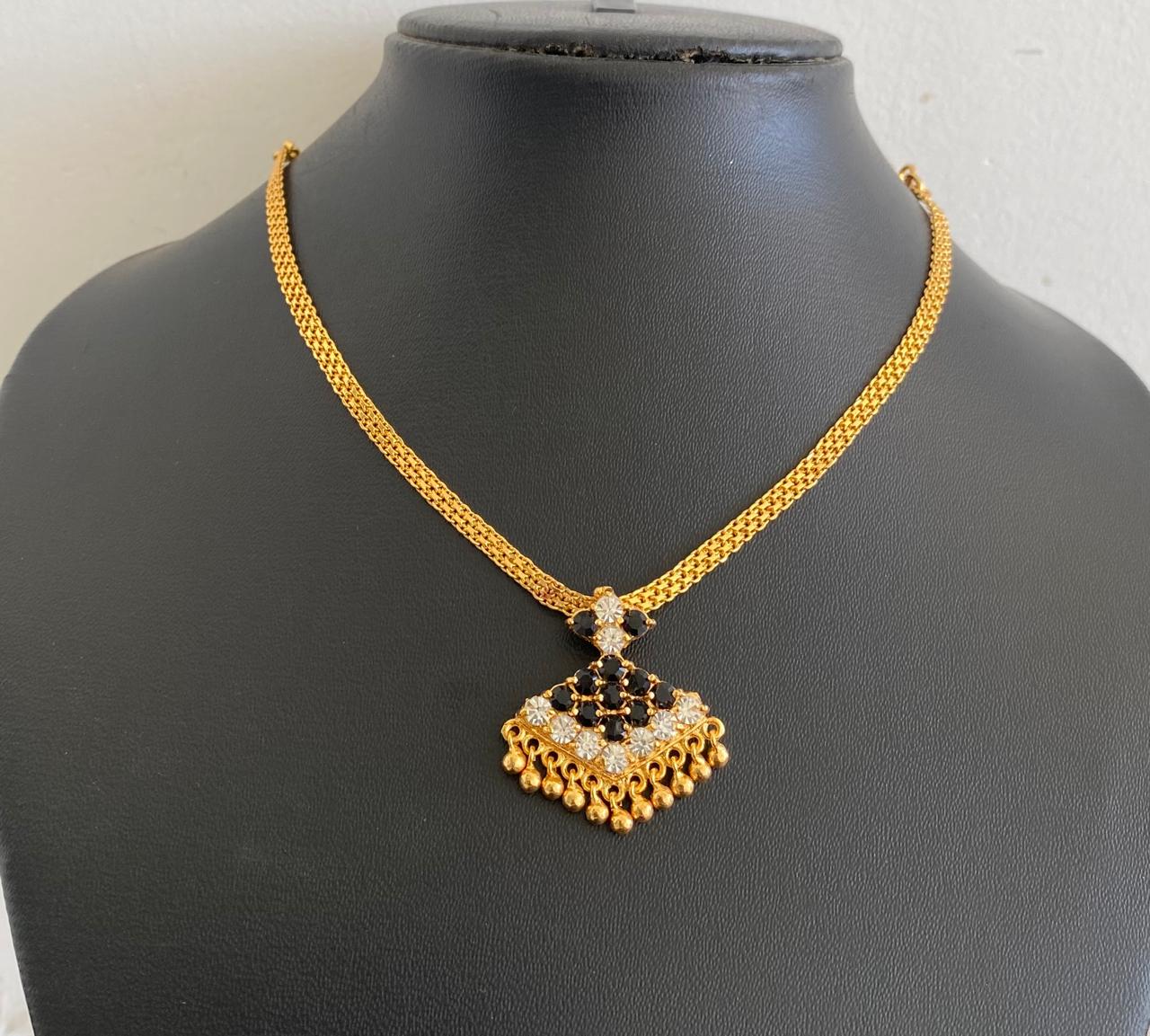 Gold tone traditional black and white AD pathakkam necklace dj-34138