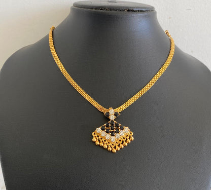 Gold tone traditional black and white AD pathakkam necklace dj-34138