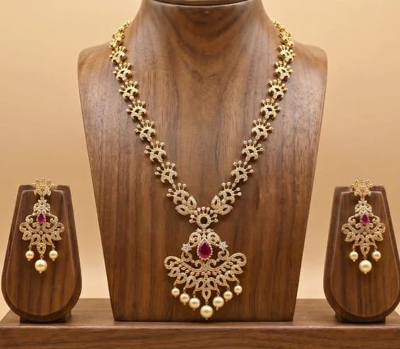 Gold tone semiprecious cz-ruby short haar set dj-03769