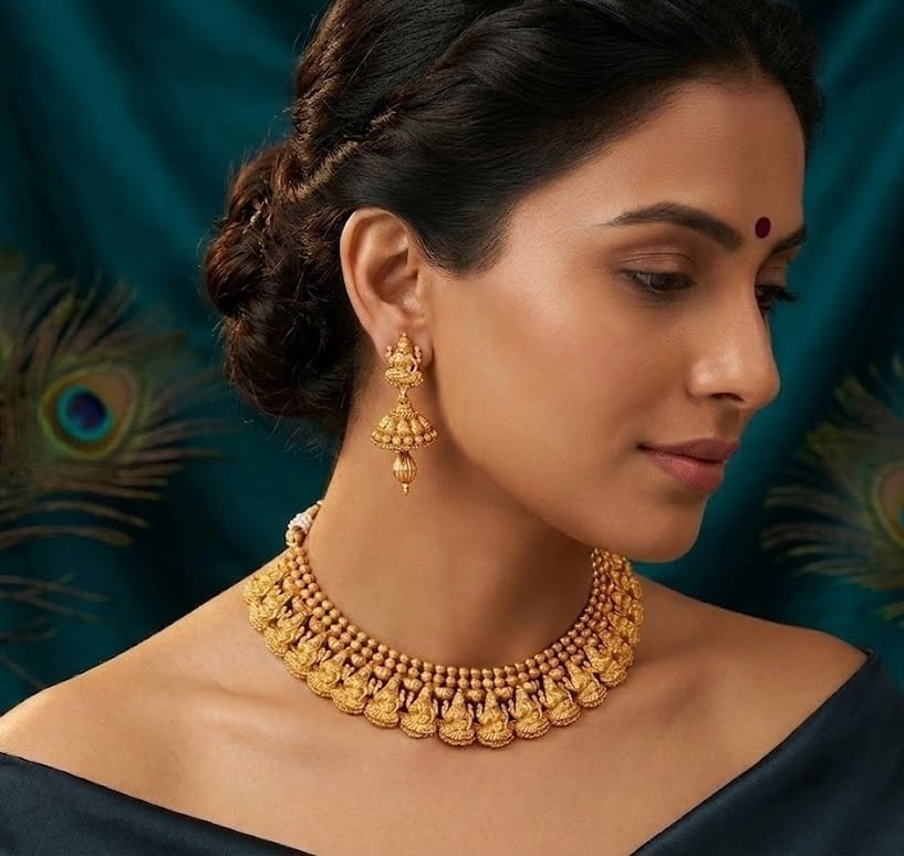 Antique gold tone Lakshmi Necklace Set -dj03497