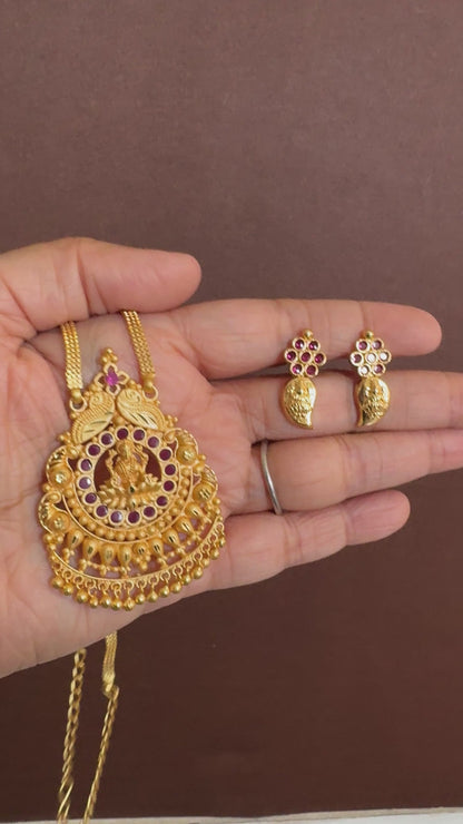 Gold tone pink stone lakshmi necklace set dj-53052