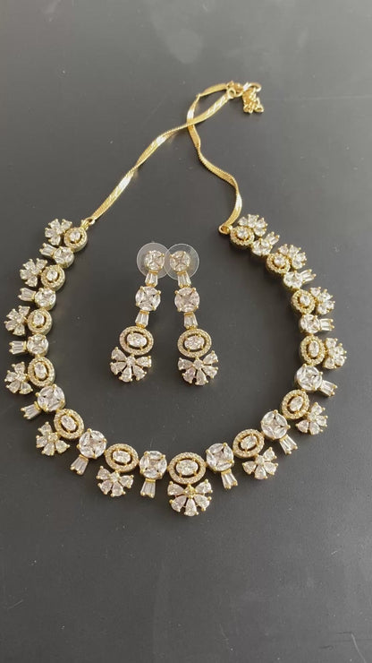 Gold Tone Cz Flower Necklace Set DJ31379