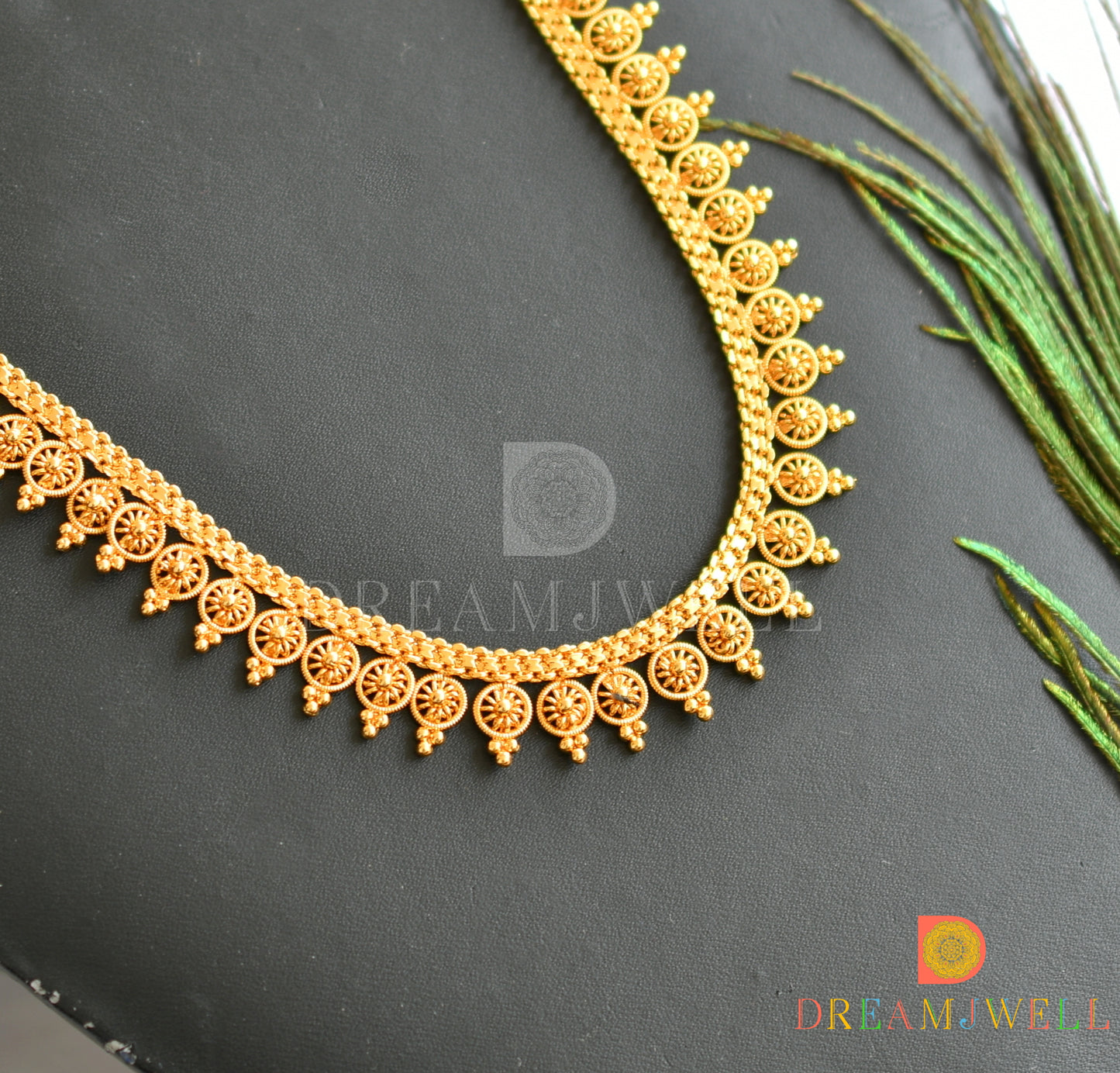 Gold tone Kerala style haar dj-37766