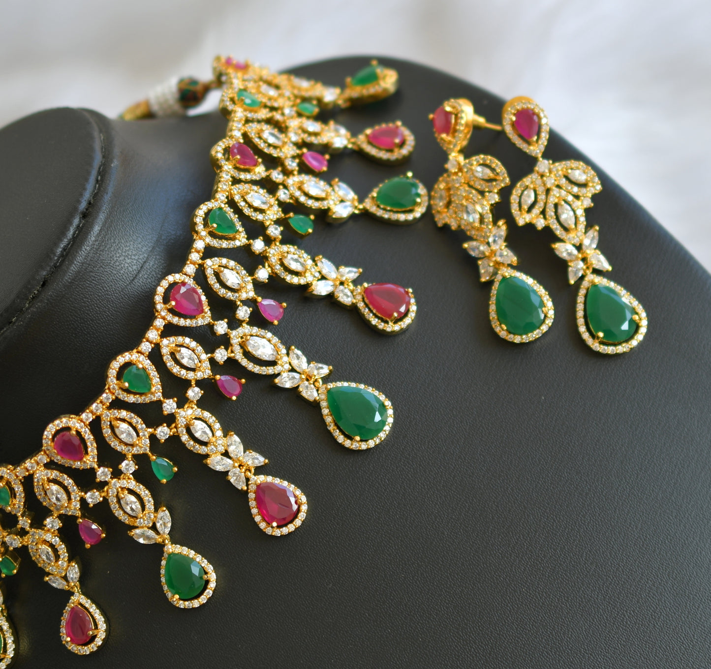 Gold tone cz-ruby-emerald bridal choker necklace set dj-02543