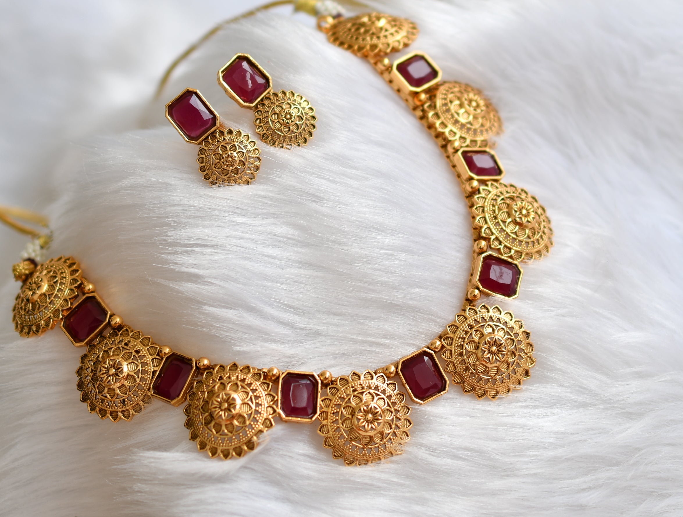 Ruby stone gold 2025 necklace designs