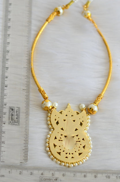 Gold tone semi precious kemp double moon pendant necklace dj-17943