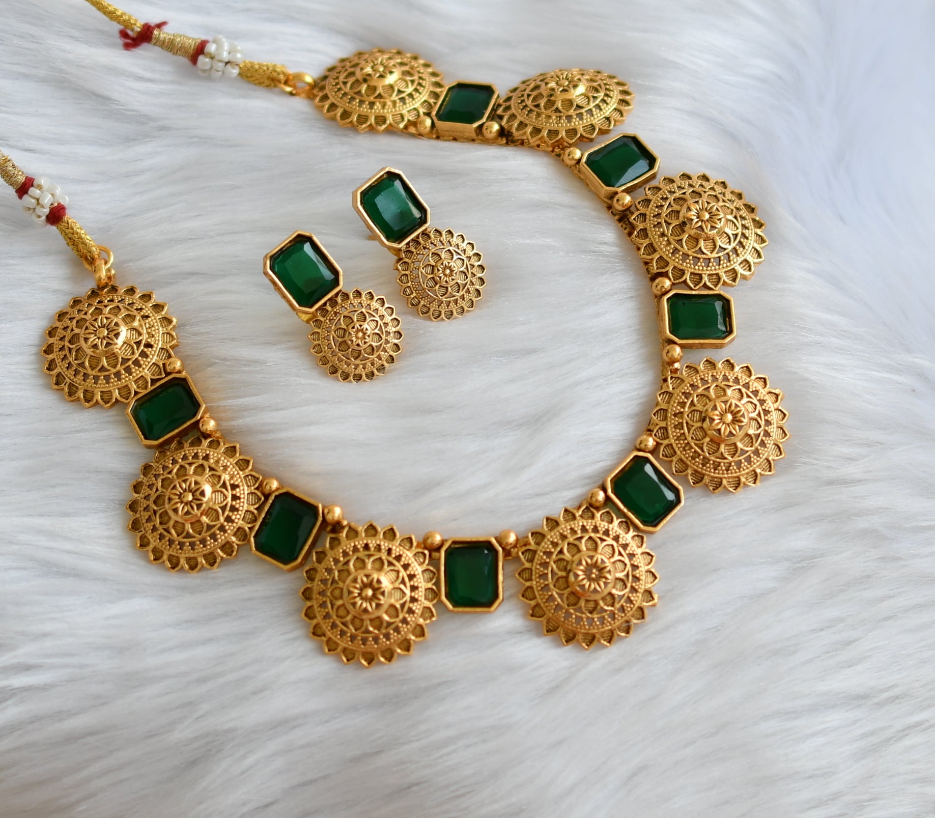 Buy Green Handcrafted Semi Precious Stone Beaded Metal Layered Necklace |  KJ091/KAJL2 | The loom