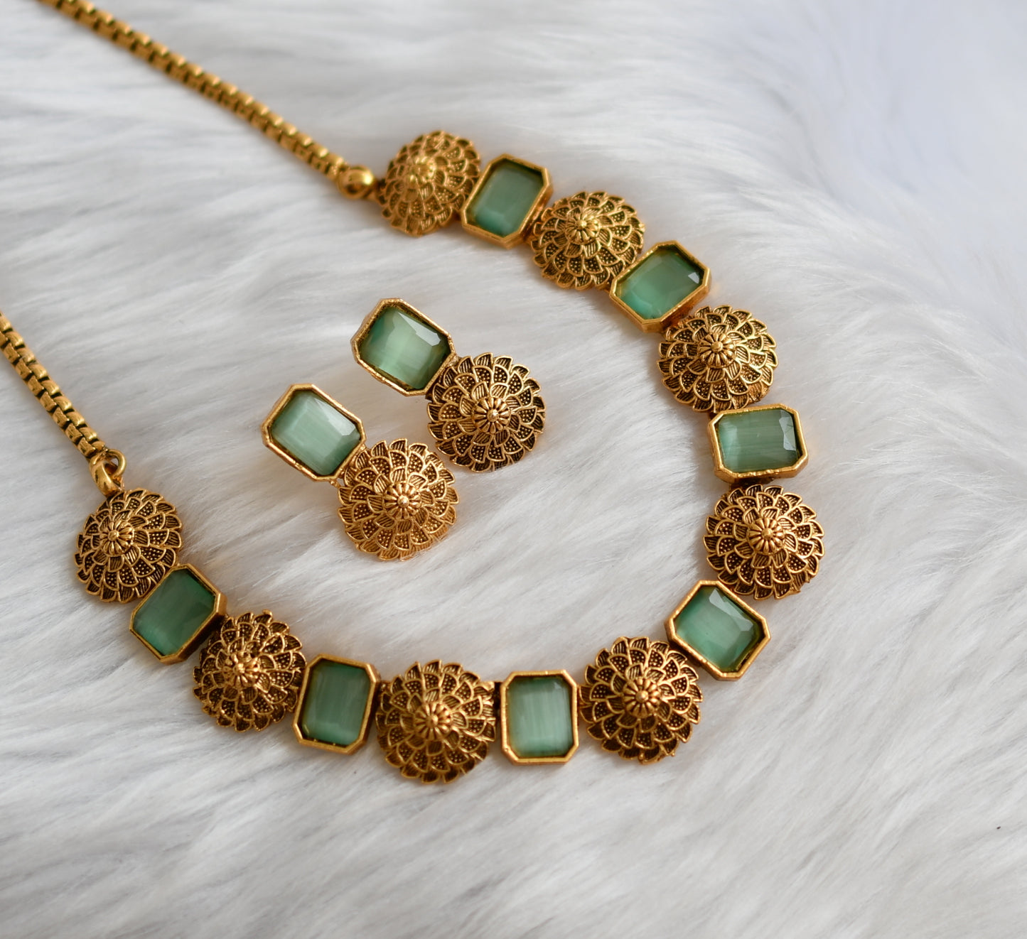 Antique gold tone flower sea green block stone necklace set dj-38666