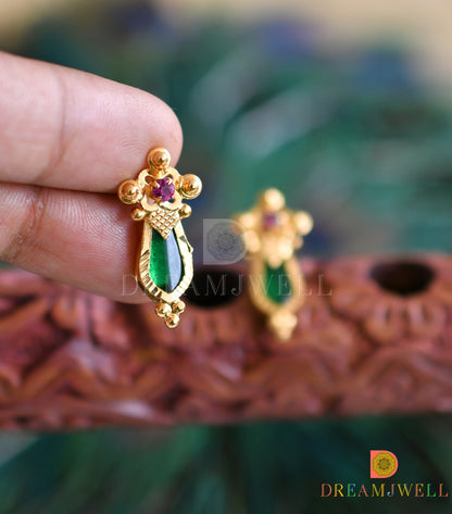 Gold tone green nagapadam kerala style screw back earrings dj-37023