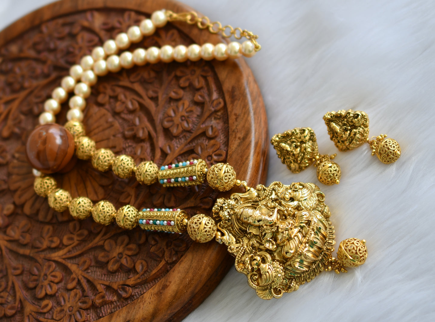 Antique gold tone multicolor pearl Ganesha necklace set dj-05669