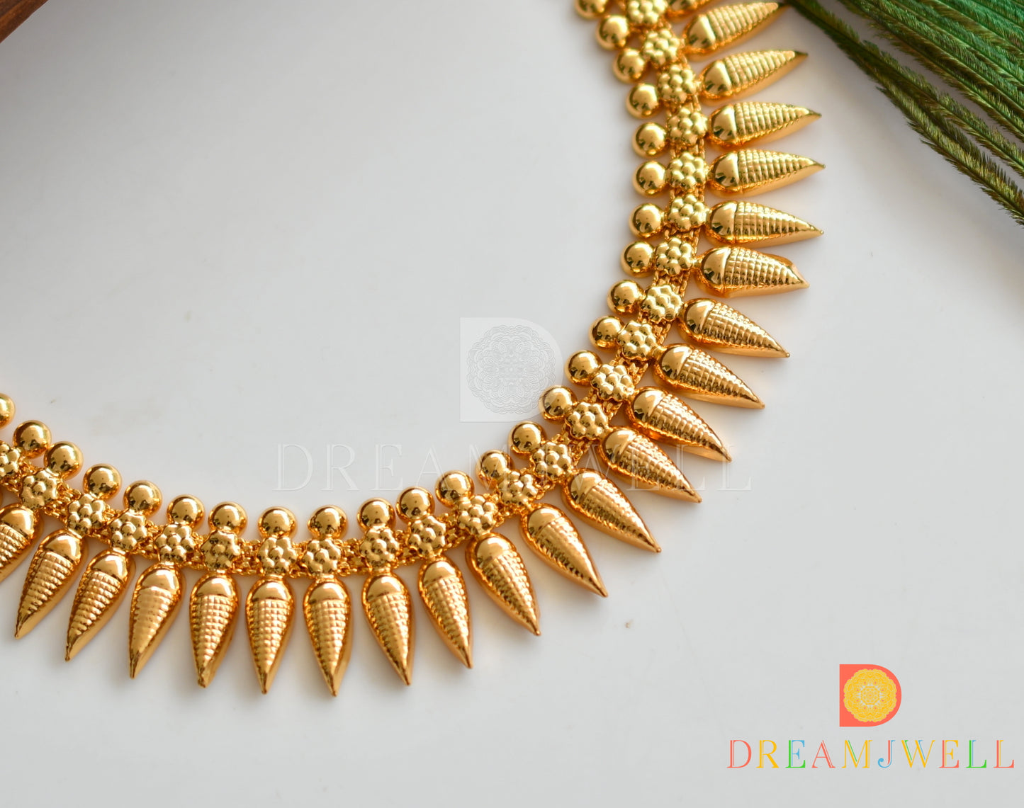 Gold tone Kerala style necklace dj-37042