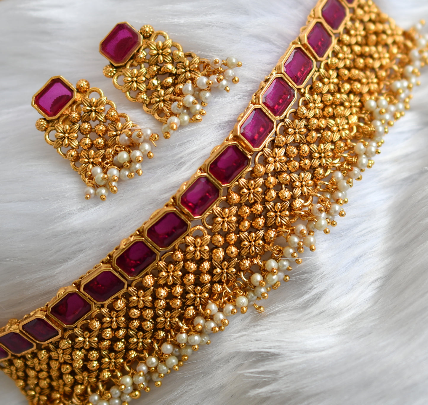 Antique gold tone pearl cluster ruby block stone choker necklace set dj-38710