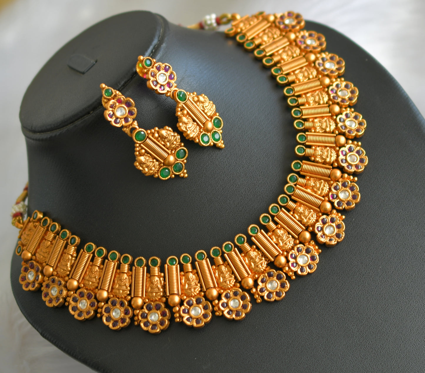 Matte finish kemp-green Lakshmi necklace set dj-20471