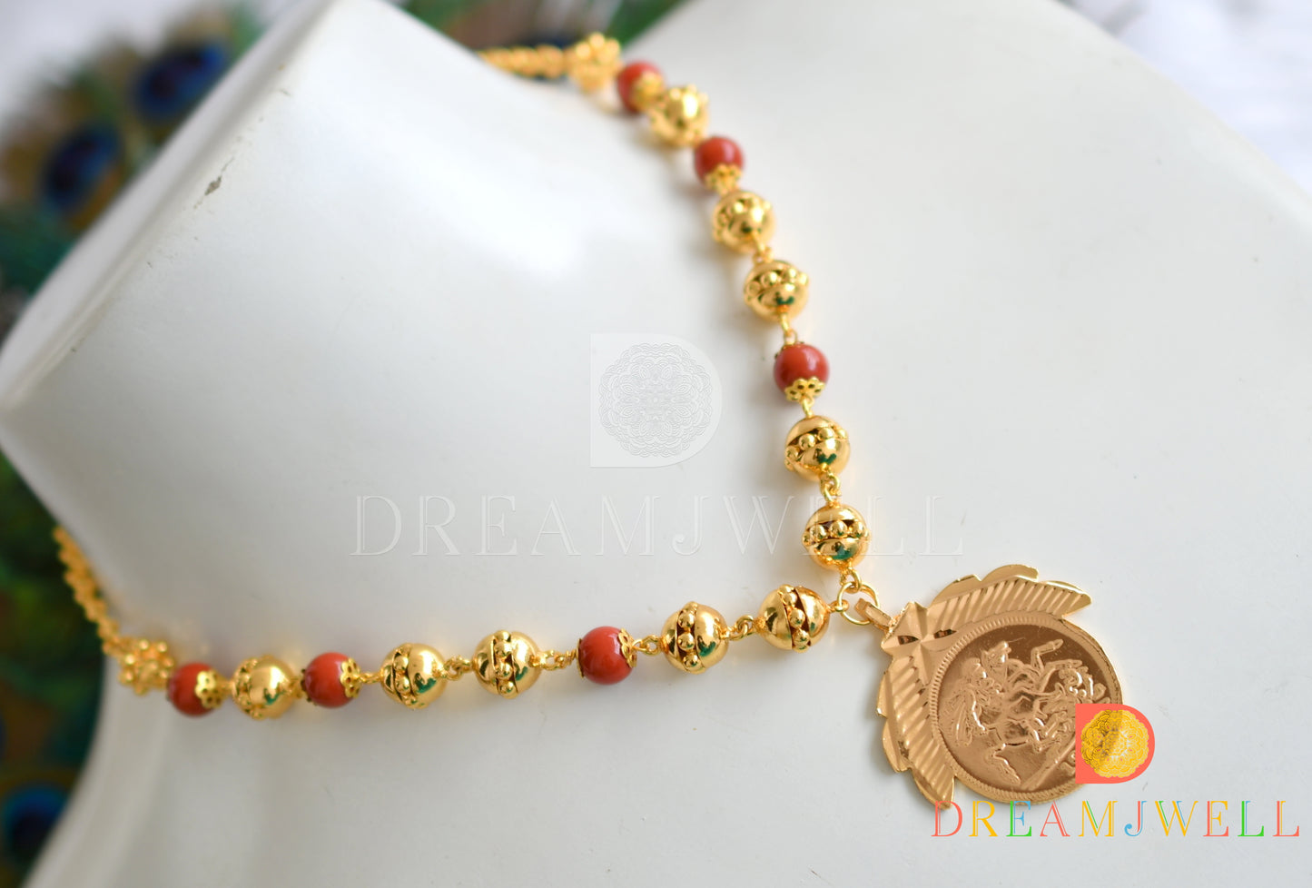 Gold tone coral beaded head coin necklace  dj-37830