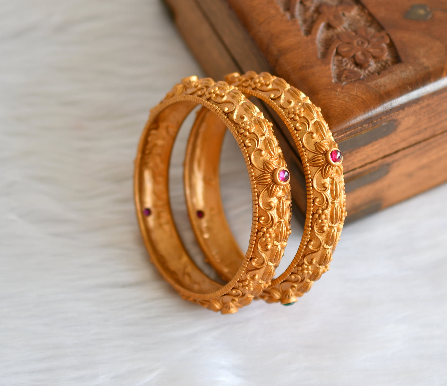 Matte finish pink-green flower bangles (2.4) dj-19658